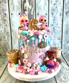LOL-dolls-birthday-cake-