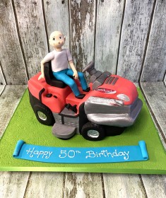 Man-on-3D-lawm-mower-birthday-cake-