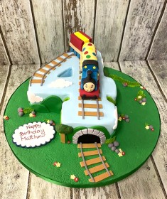 Thomas-the-Tank-Train-and-number-birthday-cake-