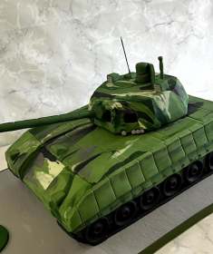 army-tank-birthday-cake-