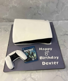playstation-birthday-cake-and-fortnite-game