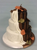 chocolate-drip-wedding-caker