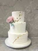 overlayed-buttercream-with-gold-and-sugar-peony-rose