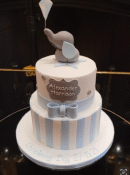 christening-cake-with-sugar-elepant-holding-balloon-