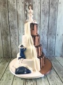 dripping-chocolate-wedding-cake-3