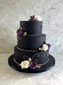 Black iced wedding cake 