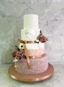 crystal-sugsar-mocha-icing-wedding-cake-