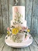 hand-painmted-florals-with-fantasy-sugar-flowers-
