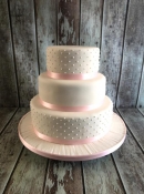 mini pearls wedding cake