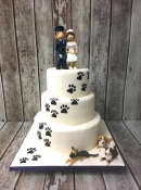 paw print wedding cake