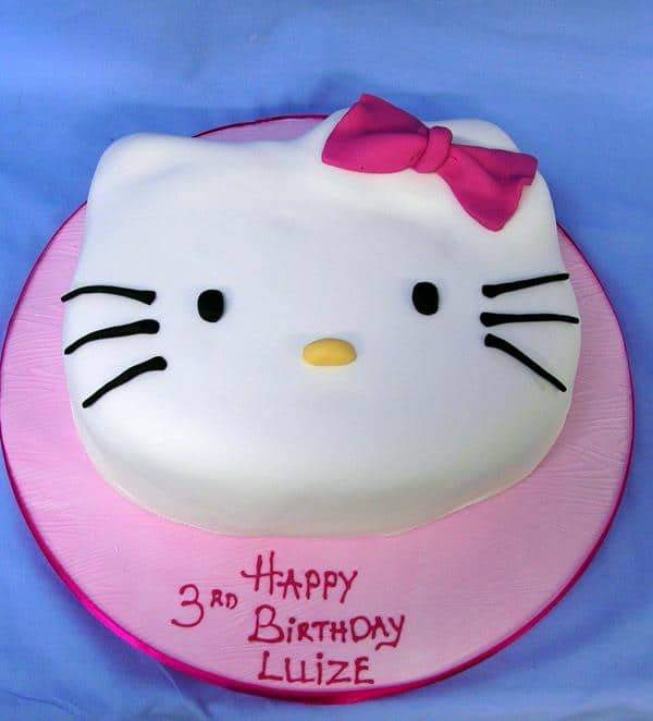 Hello kitty birthday cake