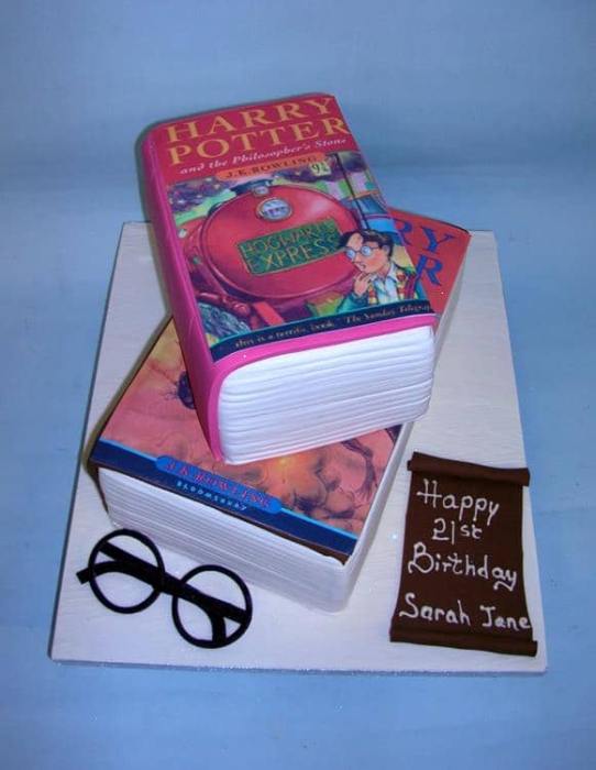 Harry  potter books birthday cake