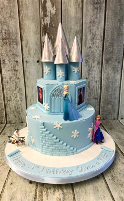 Disney-Frozen-castle-birthday-cake-