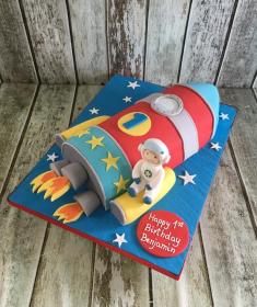 rocket ship birthday cake