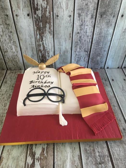 harry potter book birthday cake