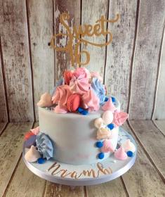 merangue sweets fun birthdasy cake