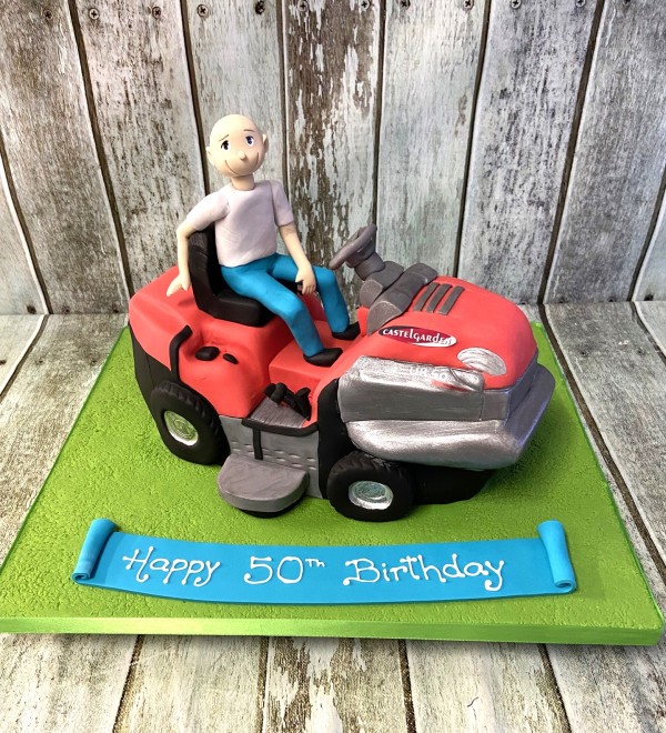 Man-on-3D-lawm-mower-birthday-cake-