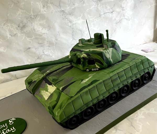 army-tank-birthday-cake-