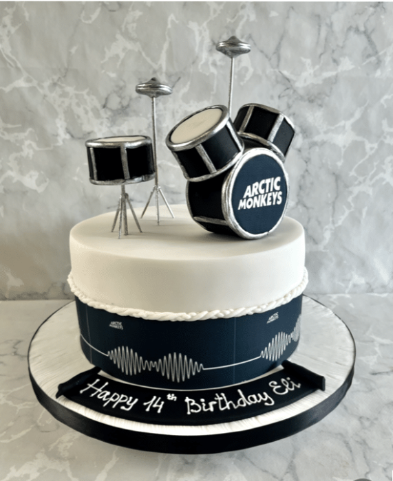 artic-monkeys-birthday-cake-