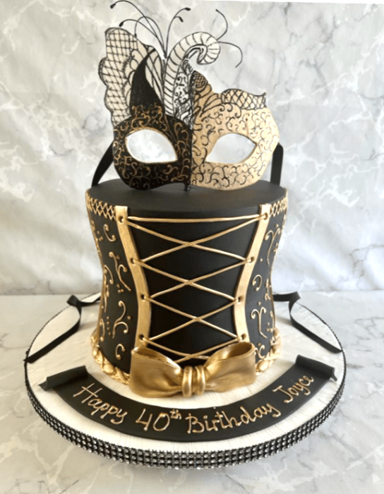 corsett-masquarade-birthday-caker-