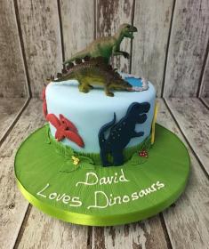 birthday cake dinosaur