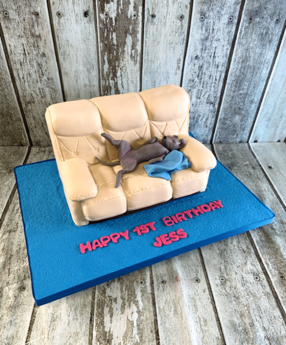 dog-on-a-sofa-birthday-cake-