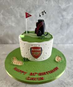 gold-and-football-themed-birthday-cake