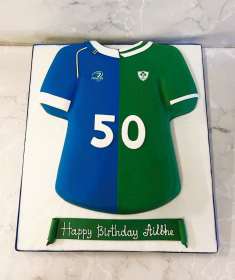 rugby-split-jersey-birthday-cake-