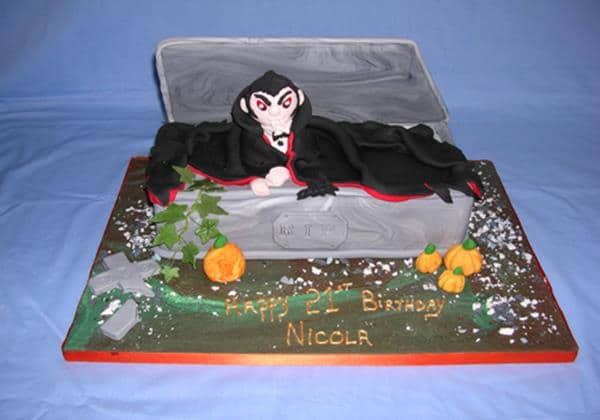 lg_Dracula-Cake-Copy