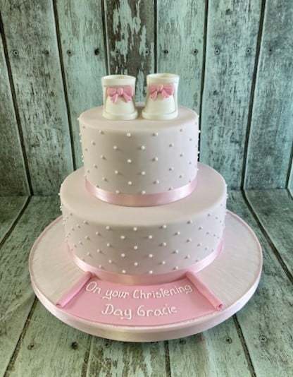 booties-christening-cake-