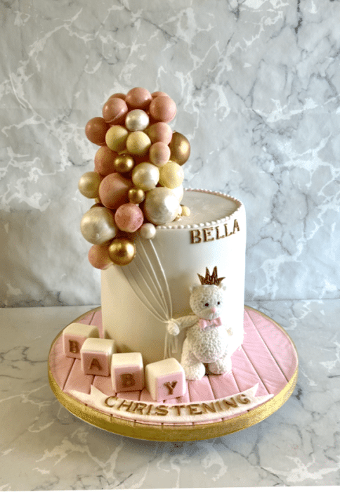 christening-cake-with-bear-and-chocolate-ballons-