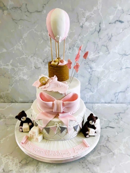 christening-cake-with-hot-air-balloon-sugar-bears-and-sleeping-baby