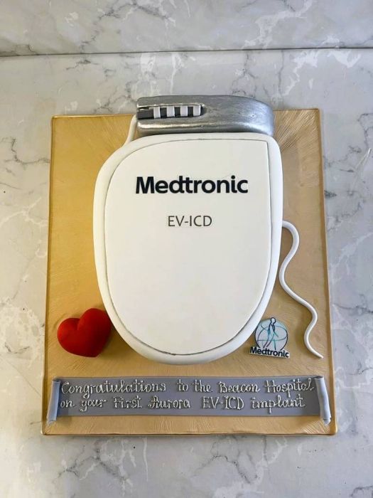 Beacon-hospital-corporate-cake-