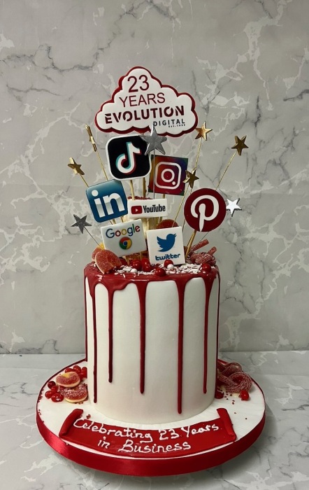 corporate-cake-for-Evoloution