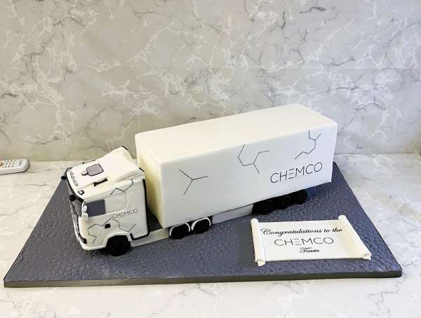 corporate-truck-cake-