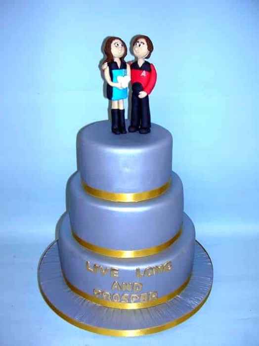 Star Track wedding cake