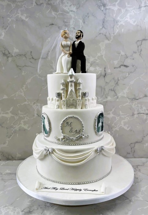 Disney-inspired-wedding-cake-