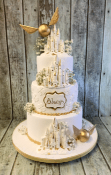 Harry-Potter-wedding-caker-with-castles