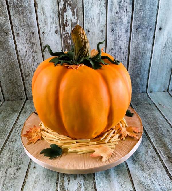 Large pumpkin Wedding cake