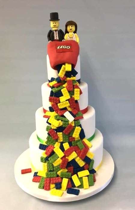 Lego-wedding-cake3