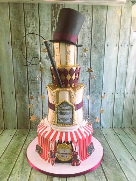 circus-wedding-cake