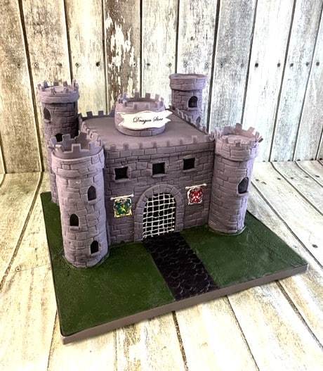 dragon-castle-wedding-cake-