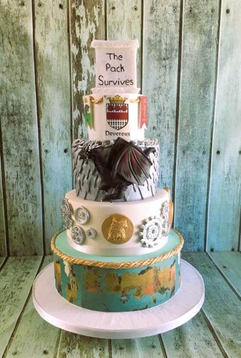 Game-of-Thrones-4-tier-wedding-cake
