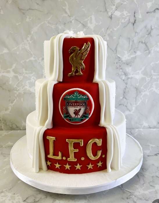 Liverpool-wedding-cake-ithe-6-stars-