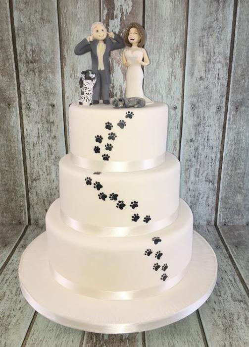 paw-print-wedding-cake-