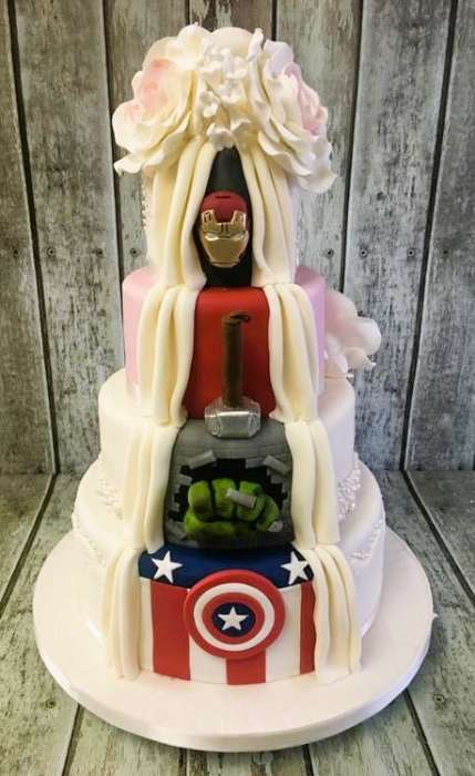 superhero-wedding-cake-5
