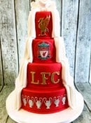 1_liverpool-with-championship-cups-wedding-cake-