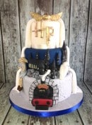 Harry-Potter-with-train-3-tier-wedding-cake-