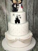 micky-and-mini-disney-wedding-cake