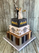 wrestling-and-books-wedding-cake-